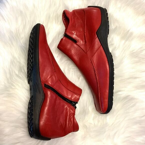 Ingledew’s Vintage Soft Italian Leather Booties in Red 41/ US8 - Picture 6 of 10